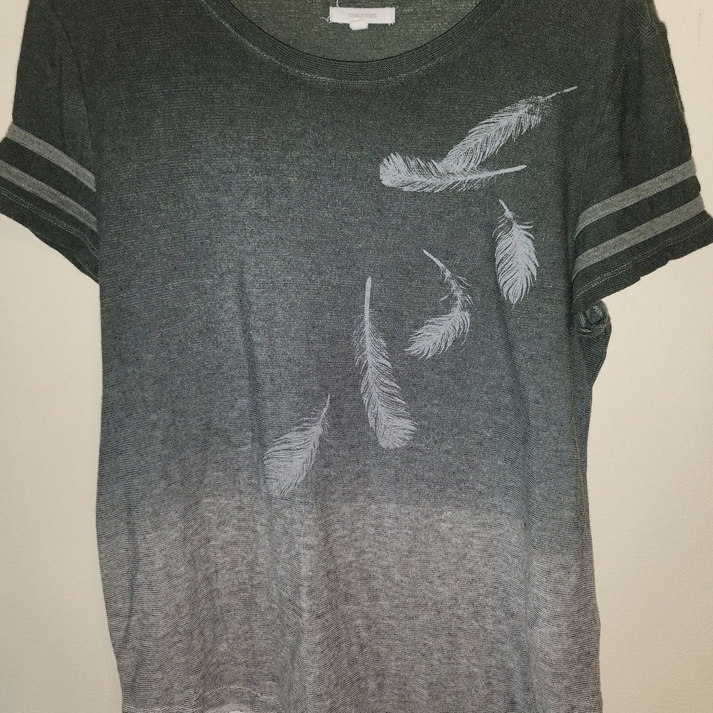 Maurices Womens Heather Ombre Soft Striped Sleeves With Feqther Print